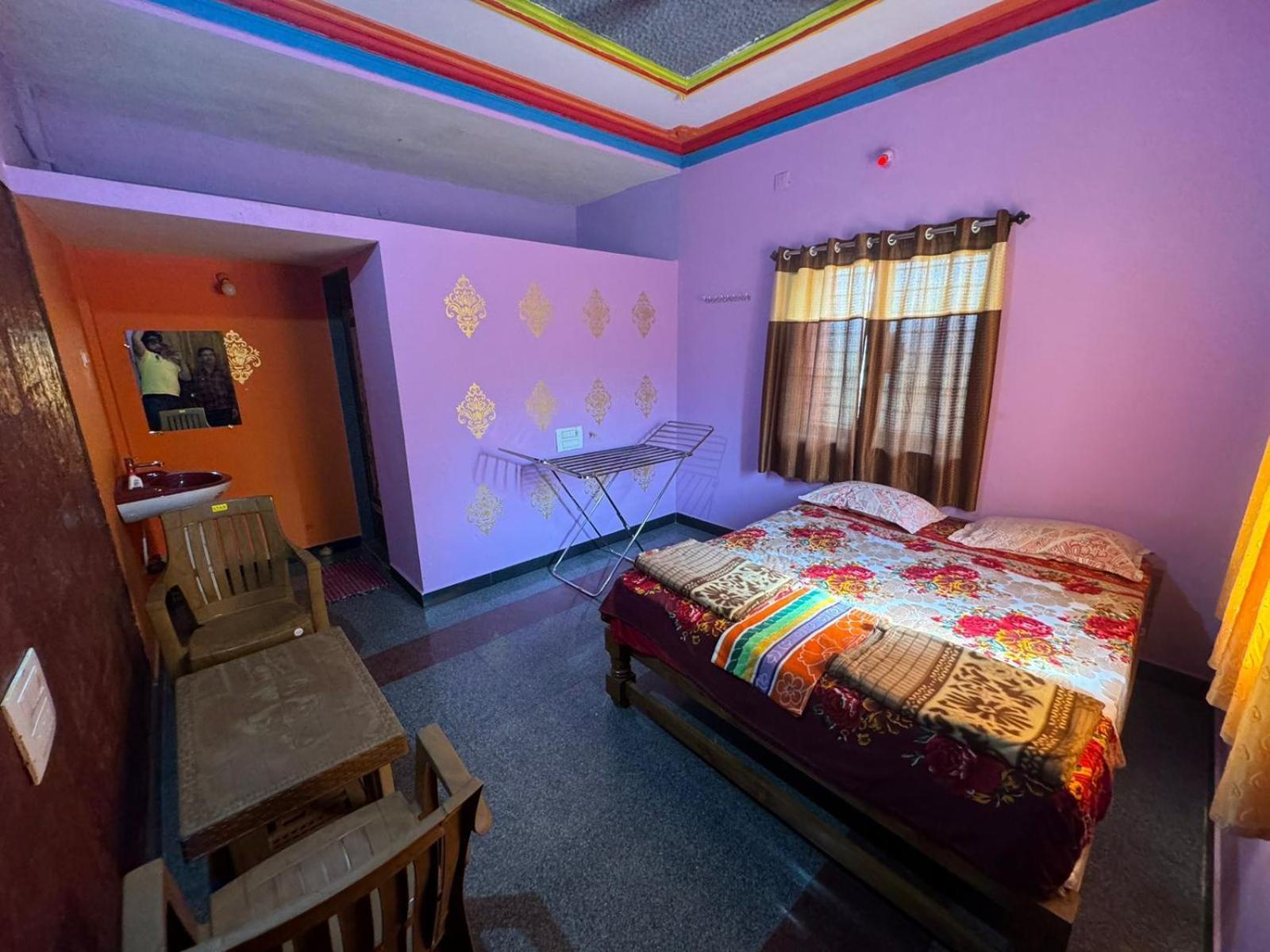 Nakadi Homestay *